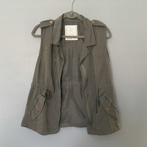 Lyocell army green vest